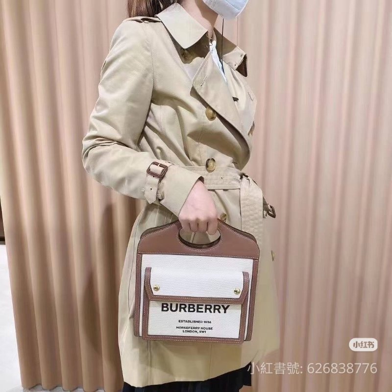 BURBERRY 巴寶莉 🎀實拍 🎀字母帆布拼皮革手提/斜背兩用包(米白x木棕色)Mini~近新閒置品-14