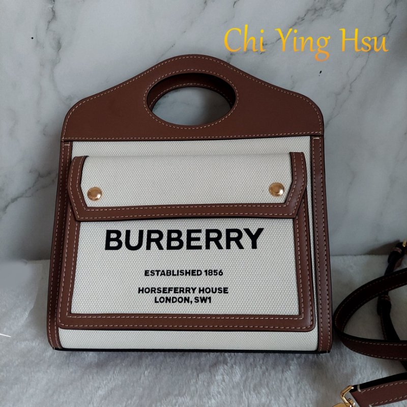 BURBERRY 巴寶莉 🎀實拍 🎀字母帆布拼皮革手提/斜背兩用包(米白x木棕色)Mini~近新閒置品-16