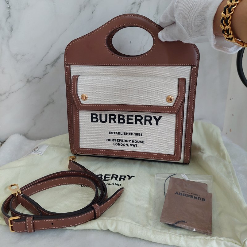 BURBERRY 巴寶莉 🎀實拍 🎀字母帆布拼皮革手提/斜背兩用包(米白x木棕色)Mini~近新閒置品-17