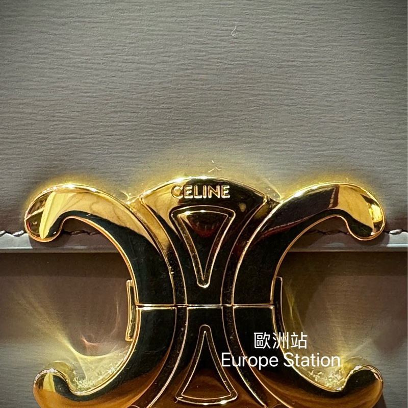 CELINE 鵝卵石灰色TEEN TRIOMPHE亮澤牛皮革手袋-4