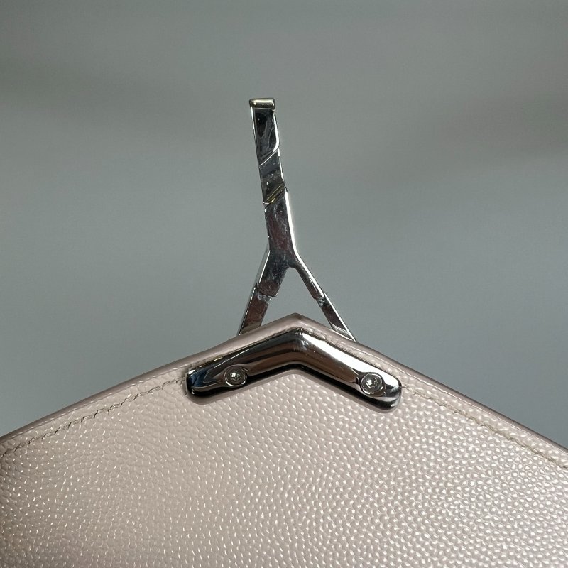 YSL 粉魚子醬Cassamdra兩用肩背包-11