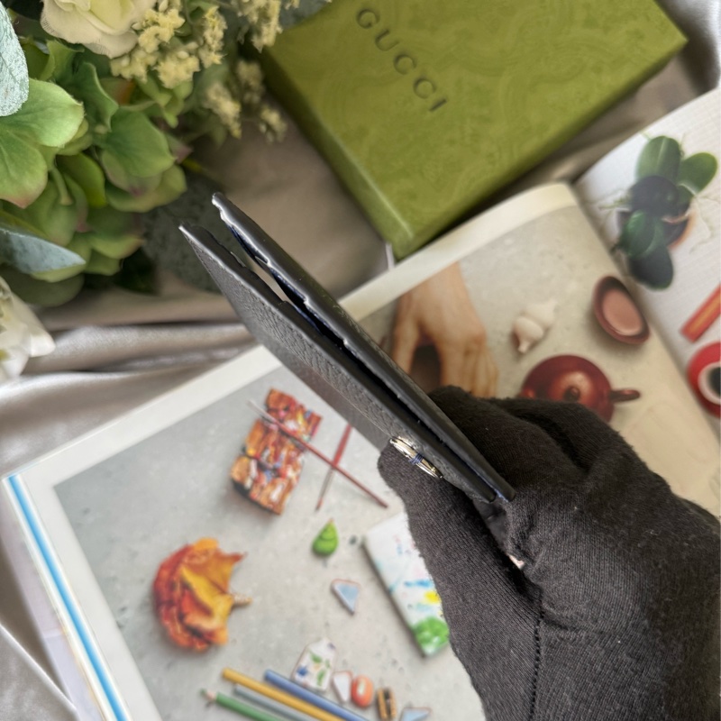 金屬縫線雙G Logo 多卡層雙色短夾(黑色/藍色)-4