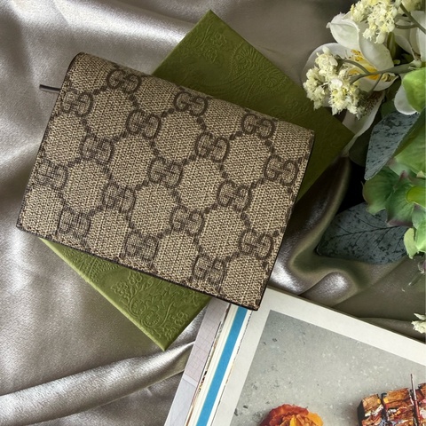 GG Supreme 塗層帆布二折卡片小短夾(米色/烏木色)
