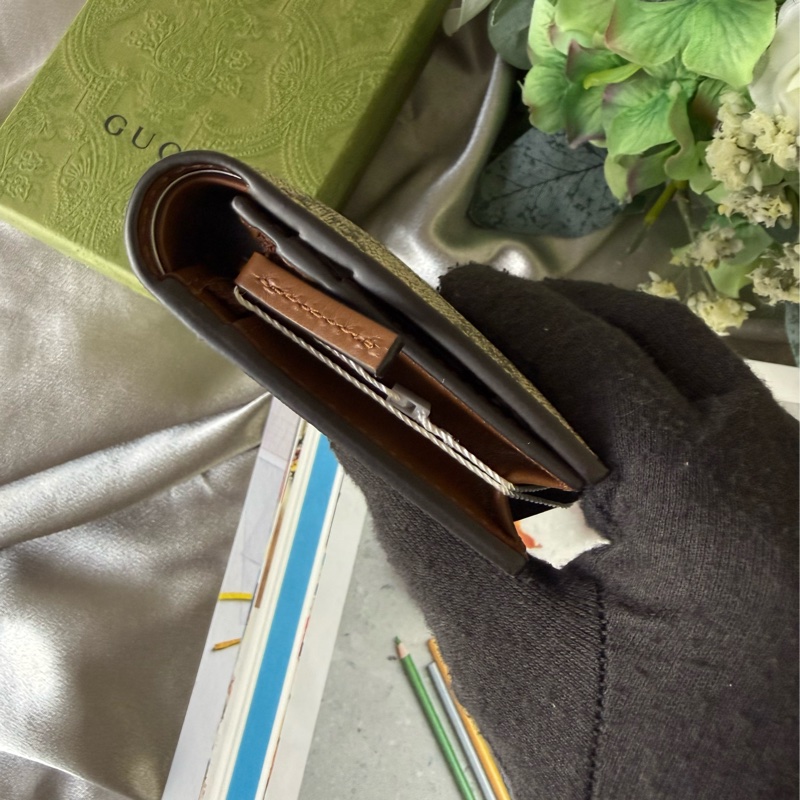 GG Supreme 塗層帆布二折卡片小短夾(米色/烏木色)-4