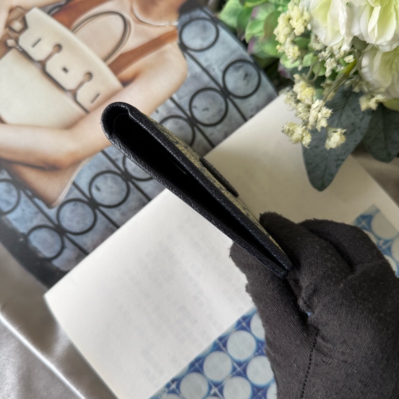 Interlocking G Logo 對開8卡短夾(米色/黑藍色)-6