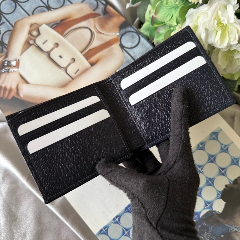 Interlocking G Logo 對開8卡短夾(米色/黑藍色)-7