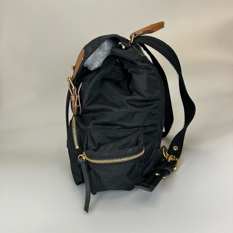 BURBERRY 黑色帆布後背包-2