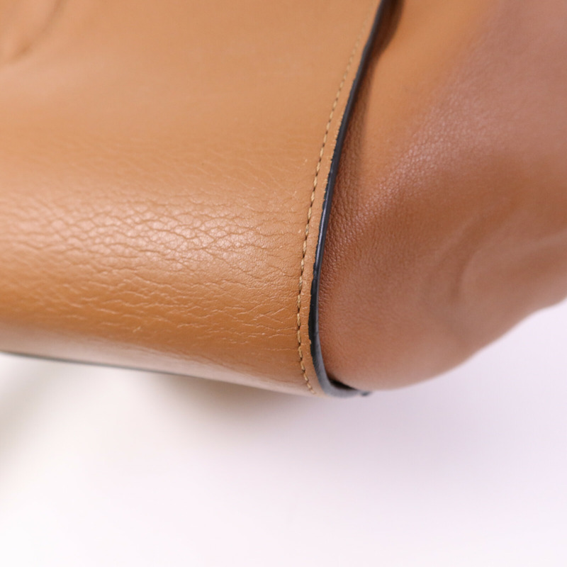 LOEWE 牛皮皮革Hammock銀扣肩背袋-11