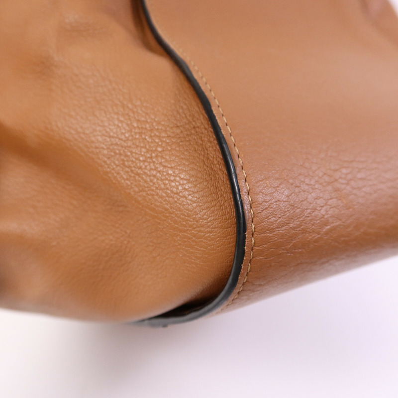 LOEWE 牛皮皮革Hammock銀扣肩背袋-12