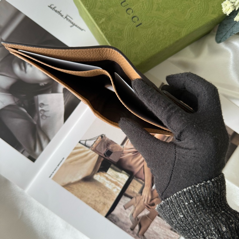 Marmont 金色標誌粒紋皮革釦式二折短夾(裸粉色)-9