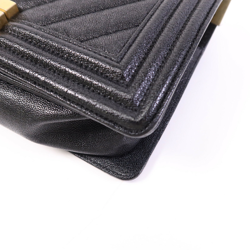 CHANEL 牛皮皮革Boy 25金扣鏈帶肩背袋-9