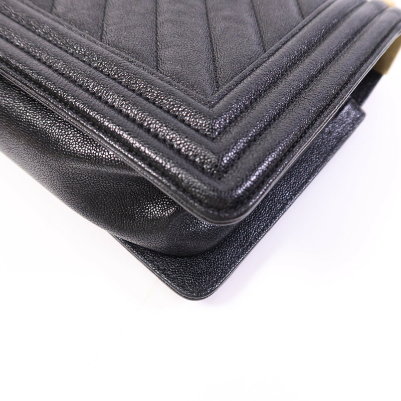 CHANEL 牛皮皮革Boy 25金扣鏈帶肩背袋-11