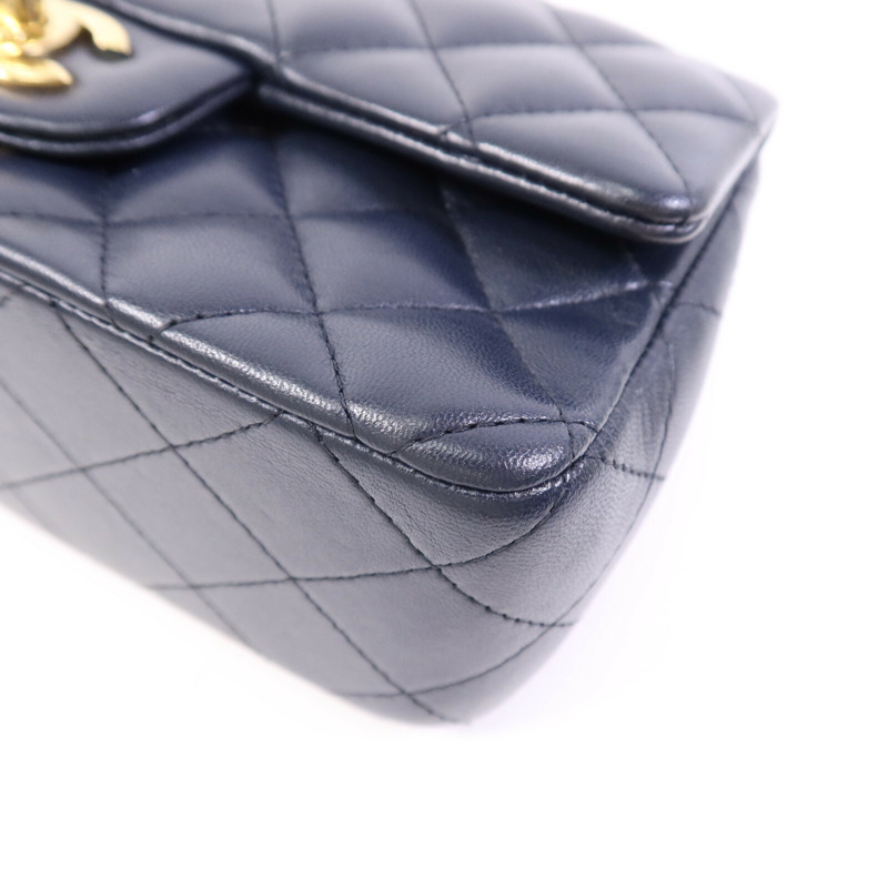 CHANEL 羊皮皮革Mini Classic 20金扣鏈帶肩背袋-9