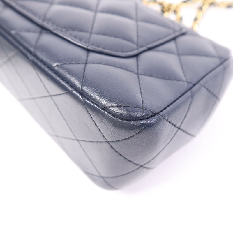 CHANEL 羊皮皮革Mini Classic 20金扣鏈帶肩背袋-11