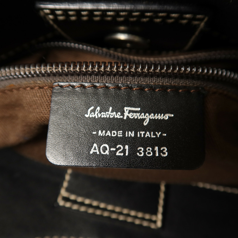 Salvatore Ferragamo 麂皮皮革Shoulder Bag銀扣肩背袋-5