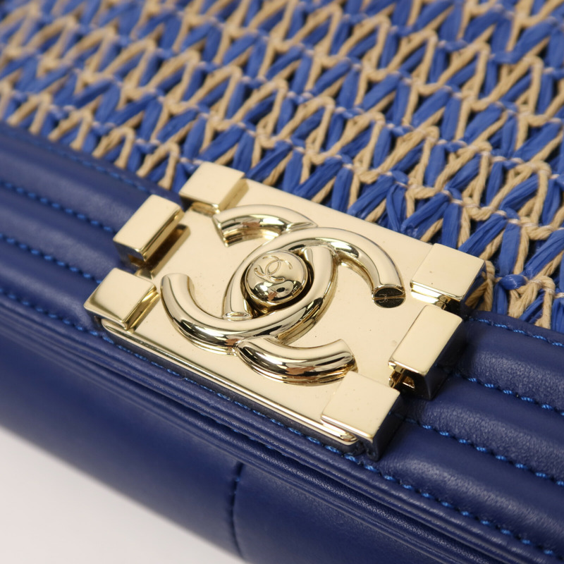 CHANEL Raffia Chanel Boy 25金扣鏈帶肩背袋-10
