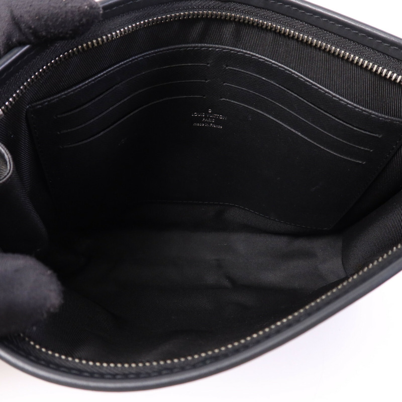 LOUIS VUITTON Monogram Pochette Voyage MM銀扣手拿包-4