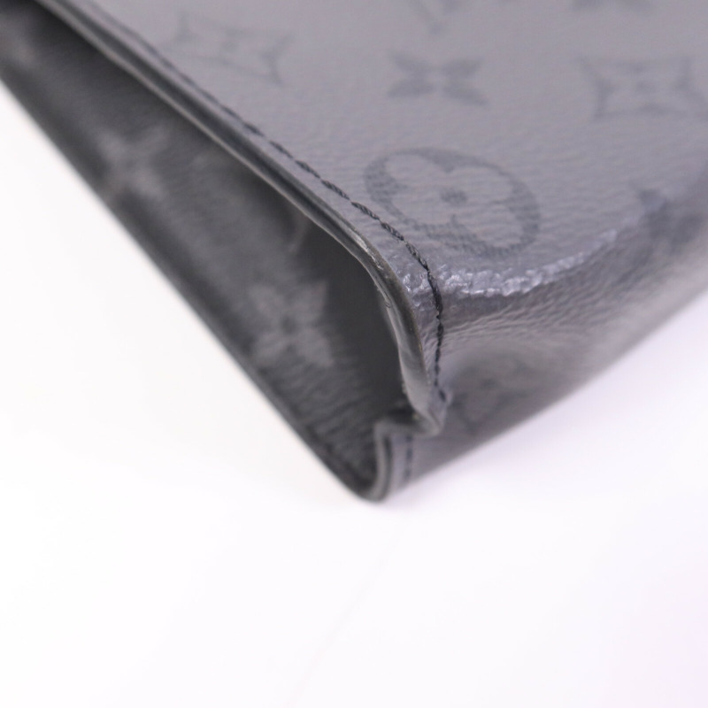 LOUIS VUITTON Monogram Pochette Voyage MM銀扣手拿包-9
