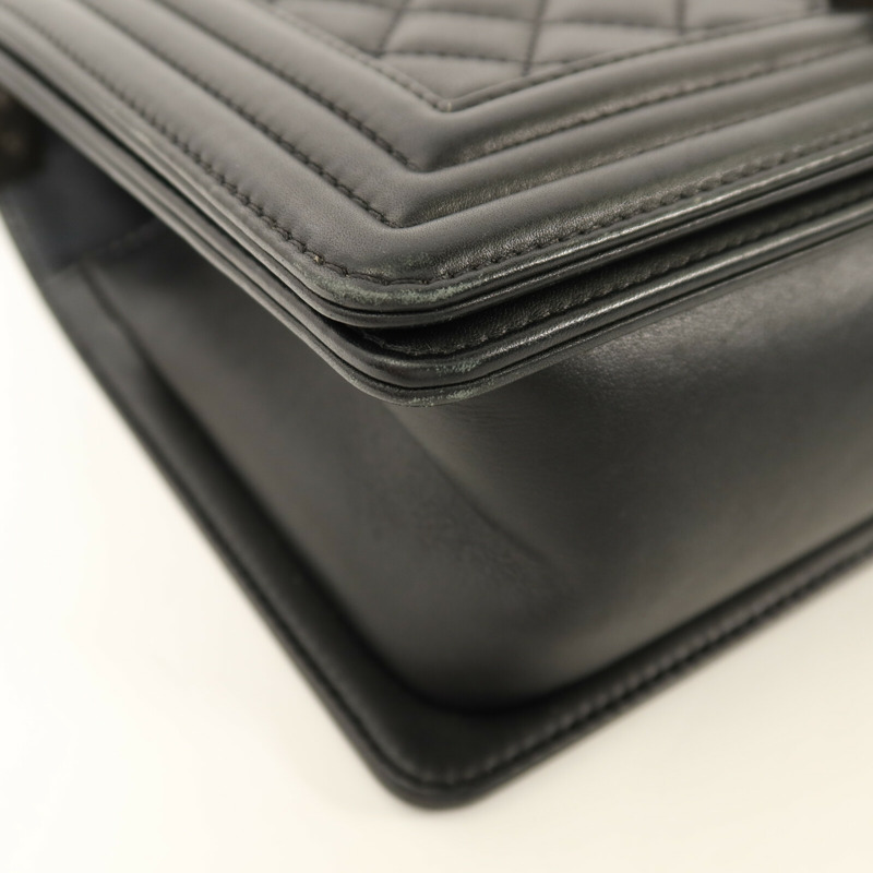 CHANEL 羊皮皮革Boy 25銀扣鏈帶肩背袋-10