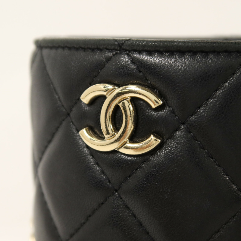 CHANEL 羊皮皮革Bucket Bag金扣鏈帶肩背袋-10