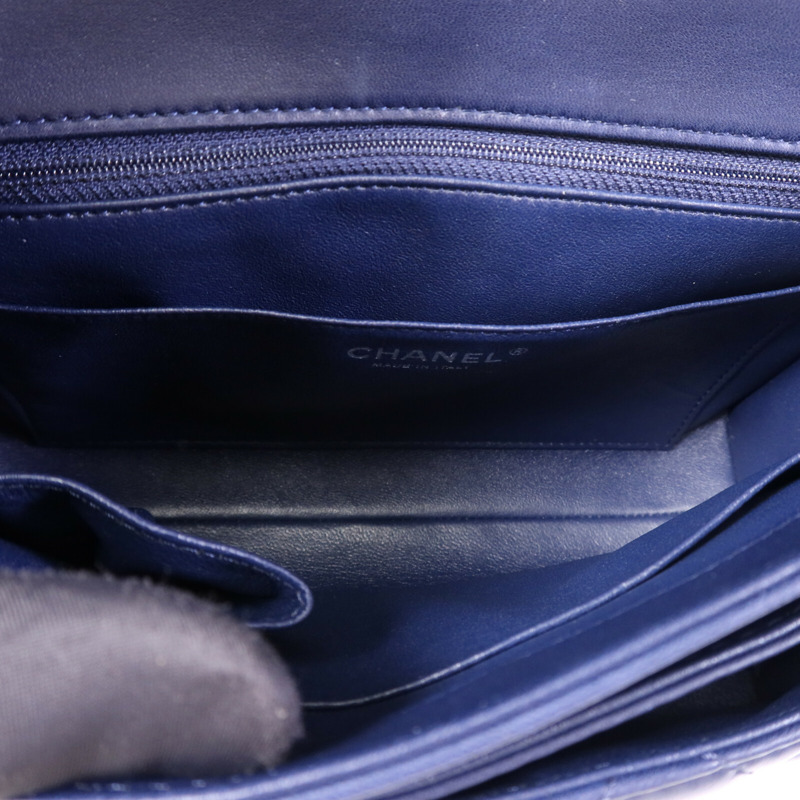 CHANEL 羊皮皮革Chain Shoulder Bag銀扣鏈帶肩背袋-4