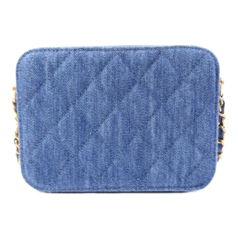 CHANEL 牛仔布Pearl Crush金扣鏈帶肩背袋-1