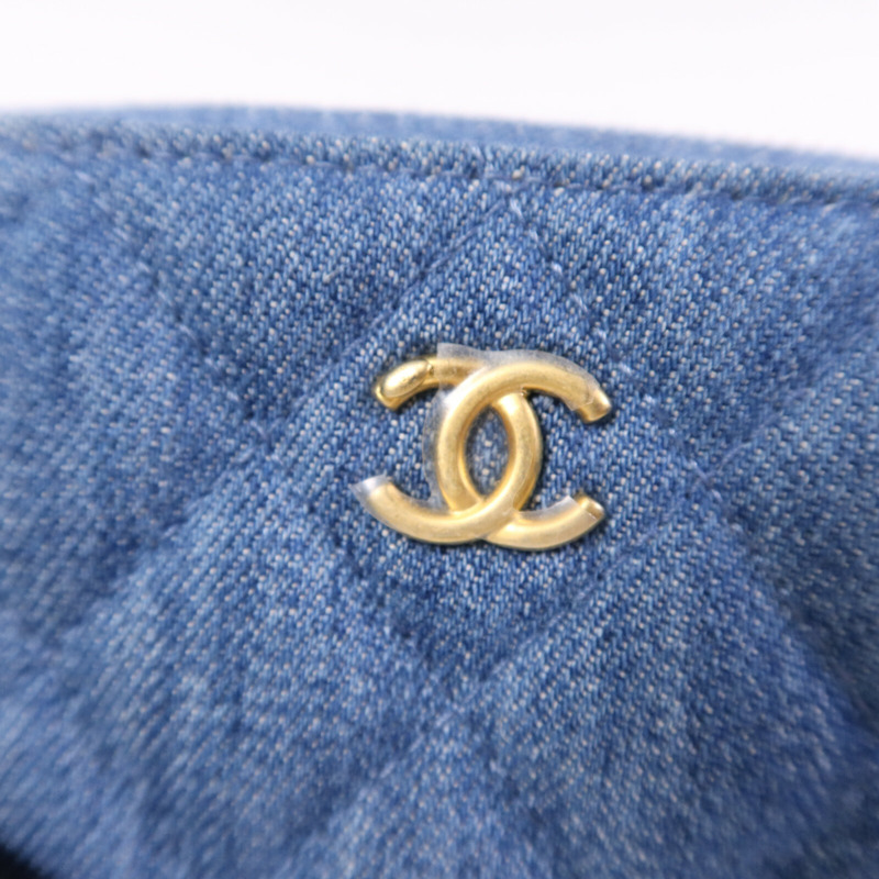 CHANEL 牛仔布Pearl Crush金扣鏈帶肩背袋-6