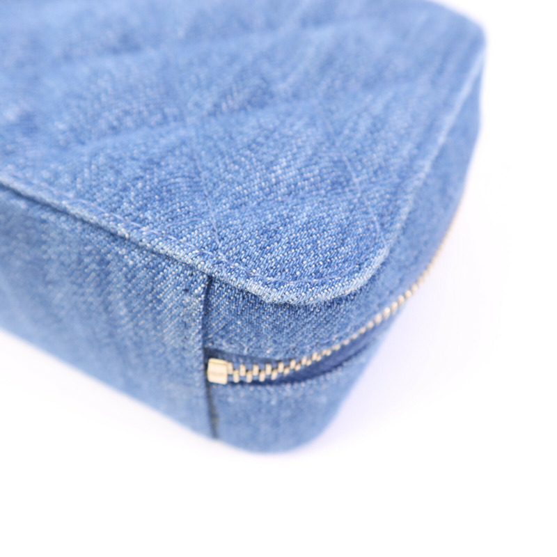 CHANEL 牛仔布Pearl Crush金扣鏈帶肩背袋-10