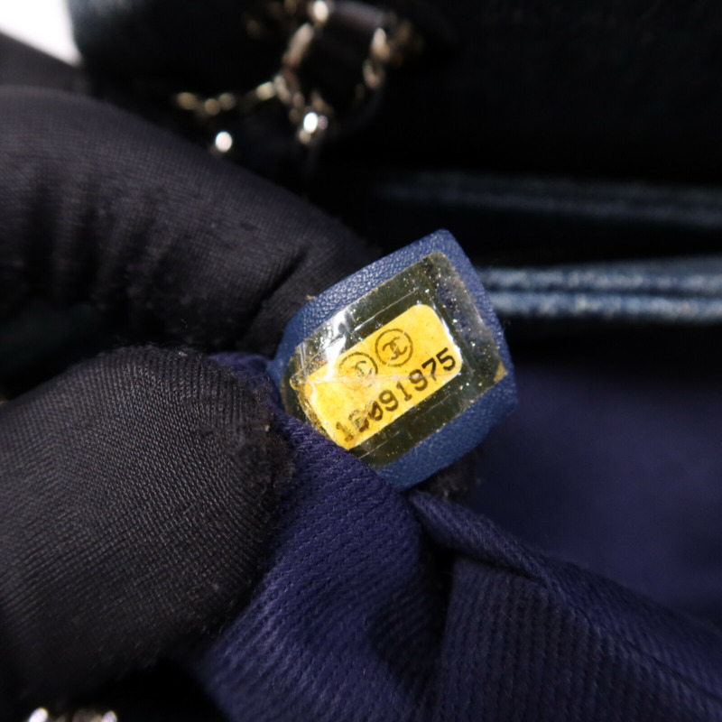 CHANEL 牛仔布Chain Shoulder Bag銀扣鏈帶肩背袋-7