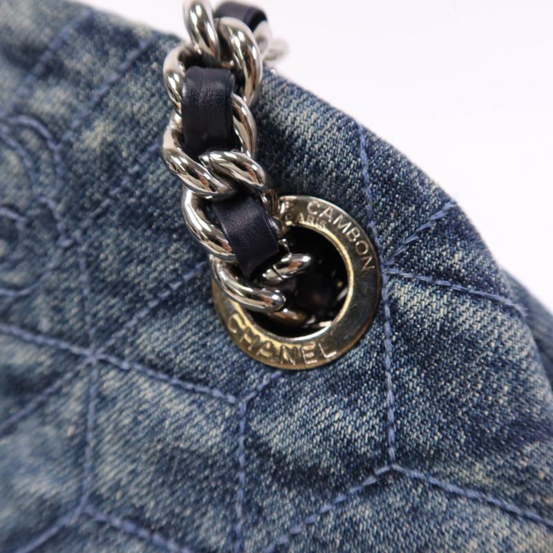 CHANEL 牛仔布Chain Shoulder Bag銀扣鏈帶肩背袋-15