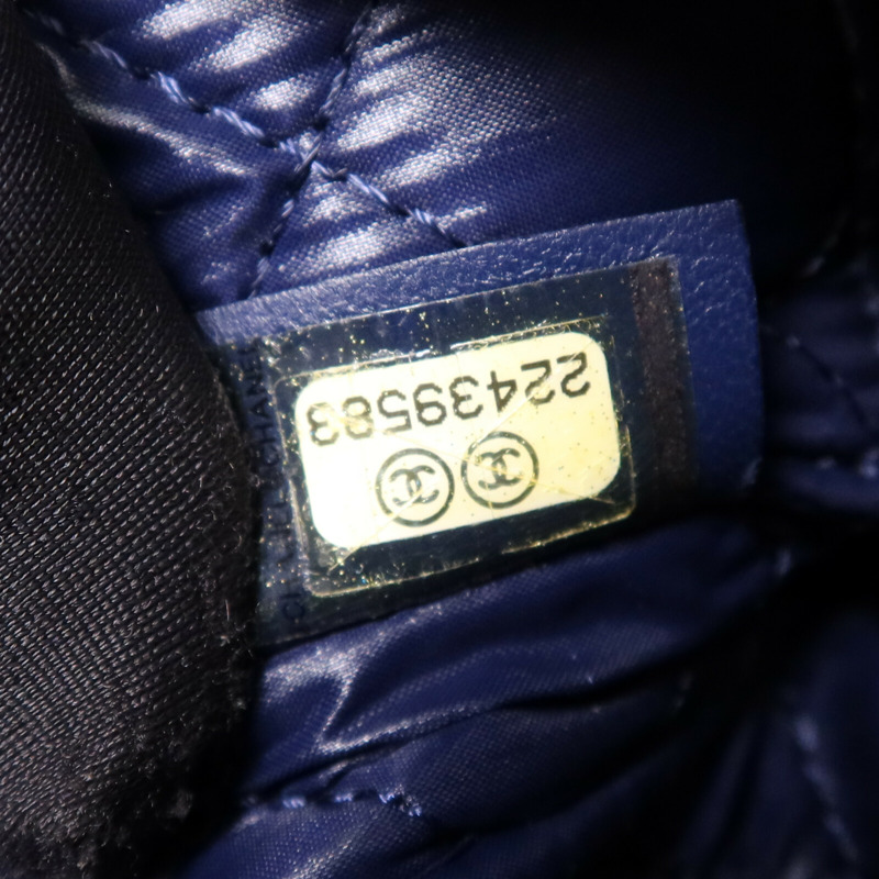 CHANEL 羊皮皮革Pouch銀扣手拿包-8