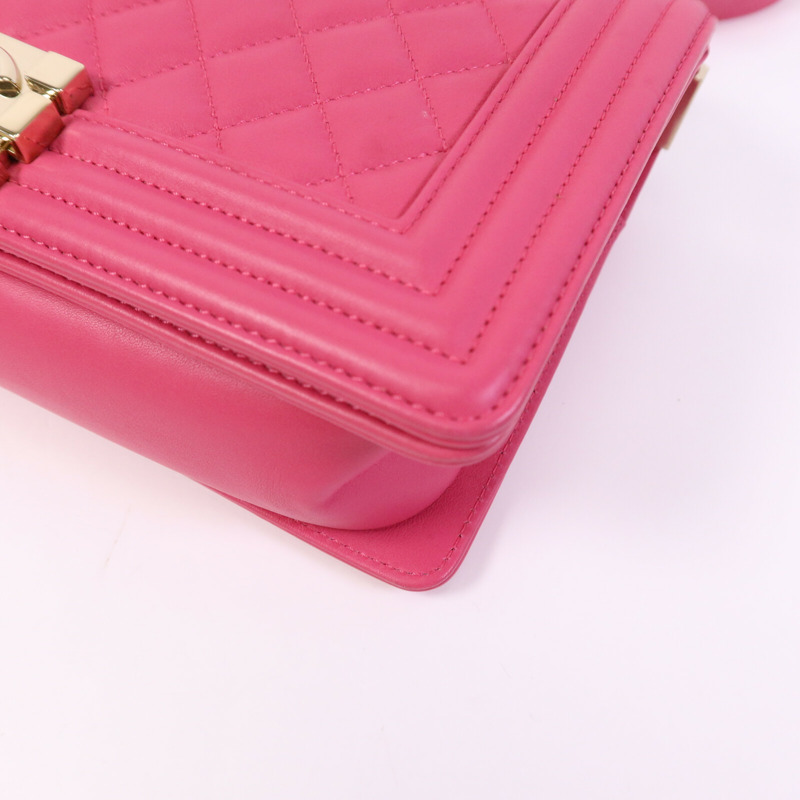 CHANEL 羊皮皮革Boy 25金扣鏈帶肩背袋-10