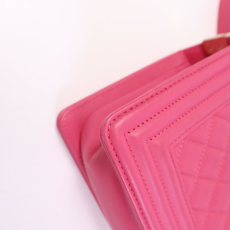 CHANEL 羊皮皮革Boy 25金扣鏈帶肩背袋-13