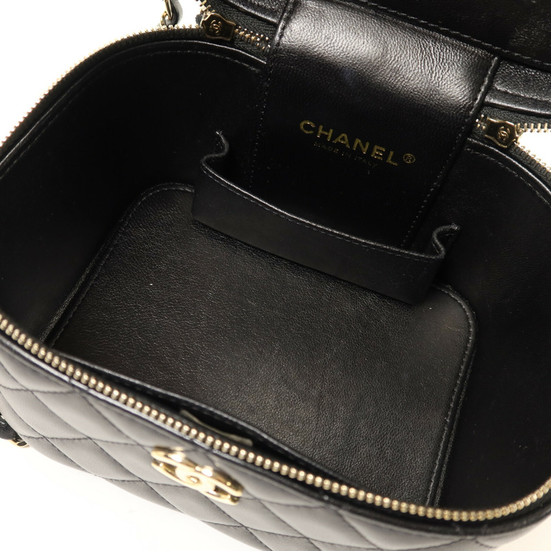CHANEL 羊皮皮革Vanity Case金扣鏈帶手挽肩背袋-4