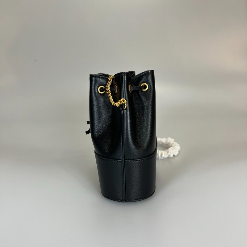 VALENTINO 黑色水桶側肩包-2