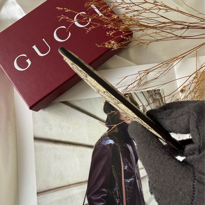 GG Emblem 塗層帆布及皮革多卡卡片夾(米色/深棕色)-5