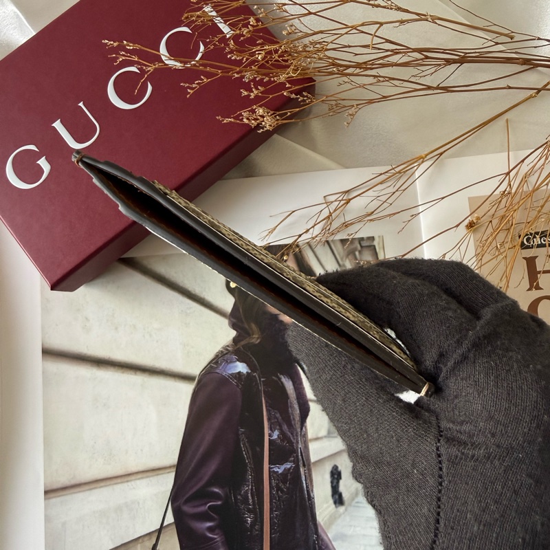 GG Emblem 塗層帆布及皮革多卡卡片夾(米色/深棕色)-6