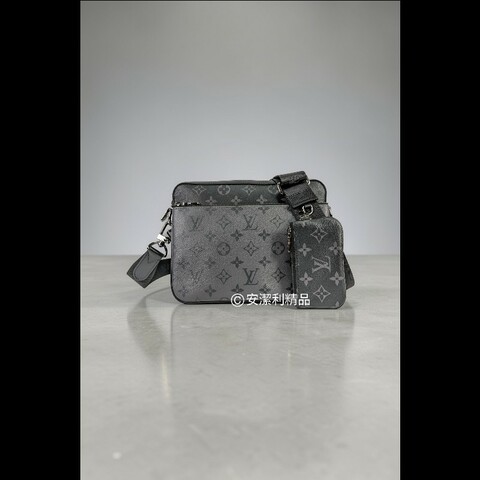 莉亞精品♡LV 三合一郵差包 近新閒置