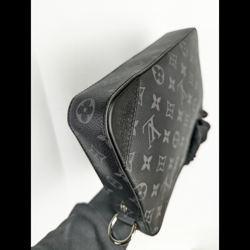 莉亞精品♡LV 三合一郵差包 近新閒置-9