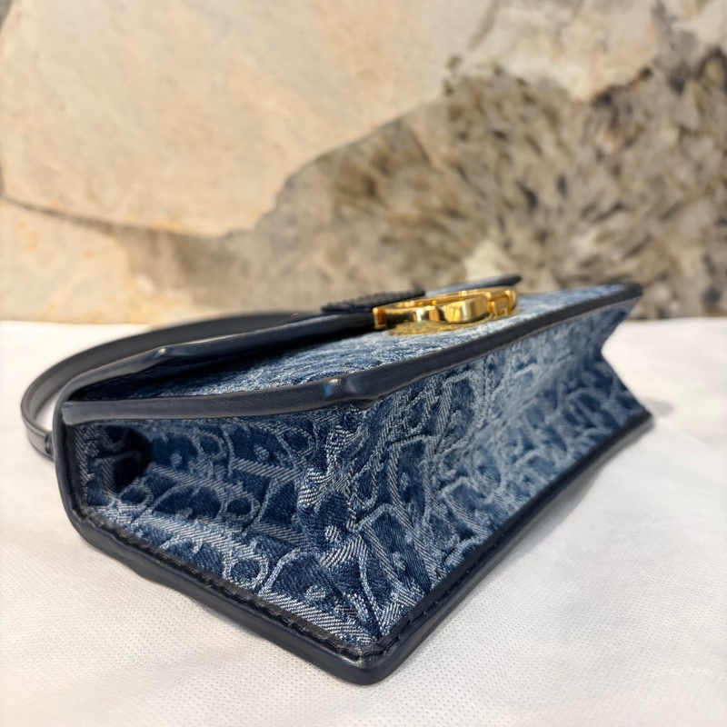 Dior 單寧布蒙田East West 金釦掀蓋斜背包-7