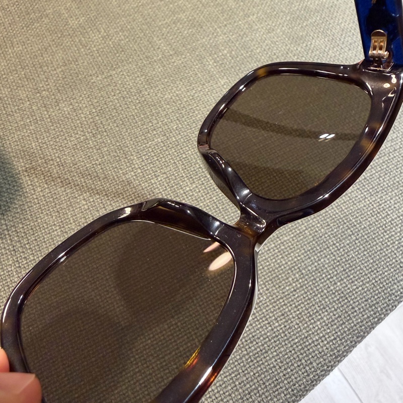 Gucci 藍紅條紋太陽眼鏡-2