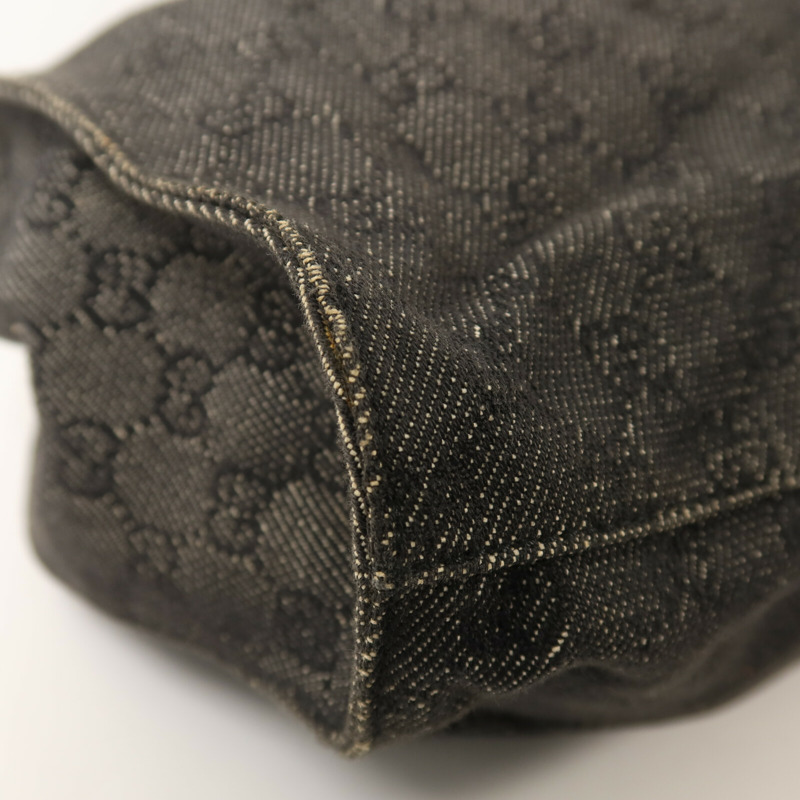 GUCCI 帆布Vintage Hobo Bag金扣肩背袋-9