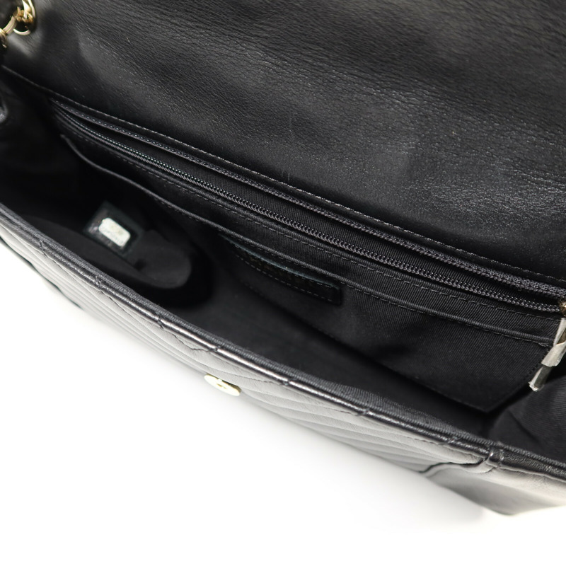 CHANEL 牛皮皮革Chain Shoulder金扣鏈帶肩背袋-4