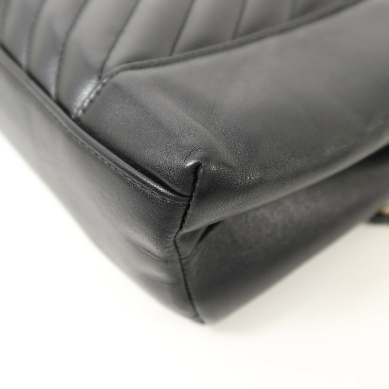 CHANEL 牛皮皮革Chain Shoulder金扣鏈帶肩背袋-13