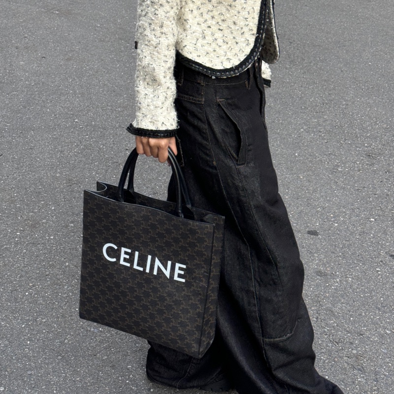 【時尚超好看😎】 Celine 經典老花 托特提包 （專櫃93,000）-3