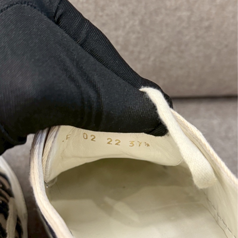 DIOR刺繡餅乾鞋-2