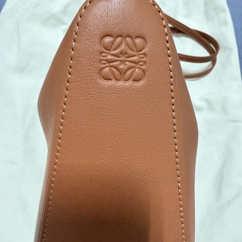 Loewe hammock hobo 焦糖色-2