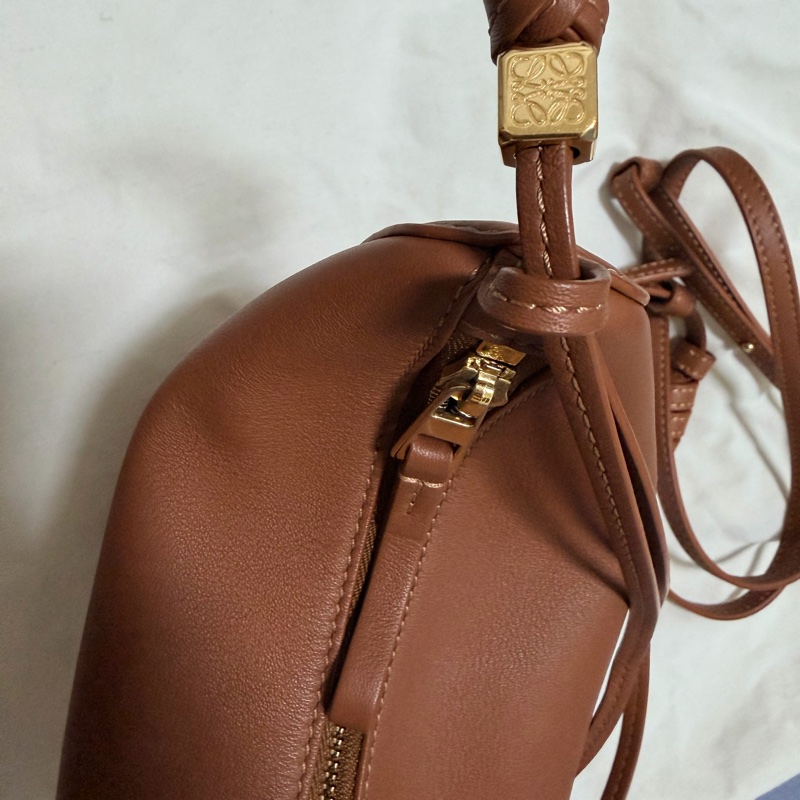 Loewe hammock hobo 焦糖色-3