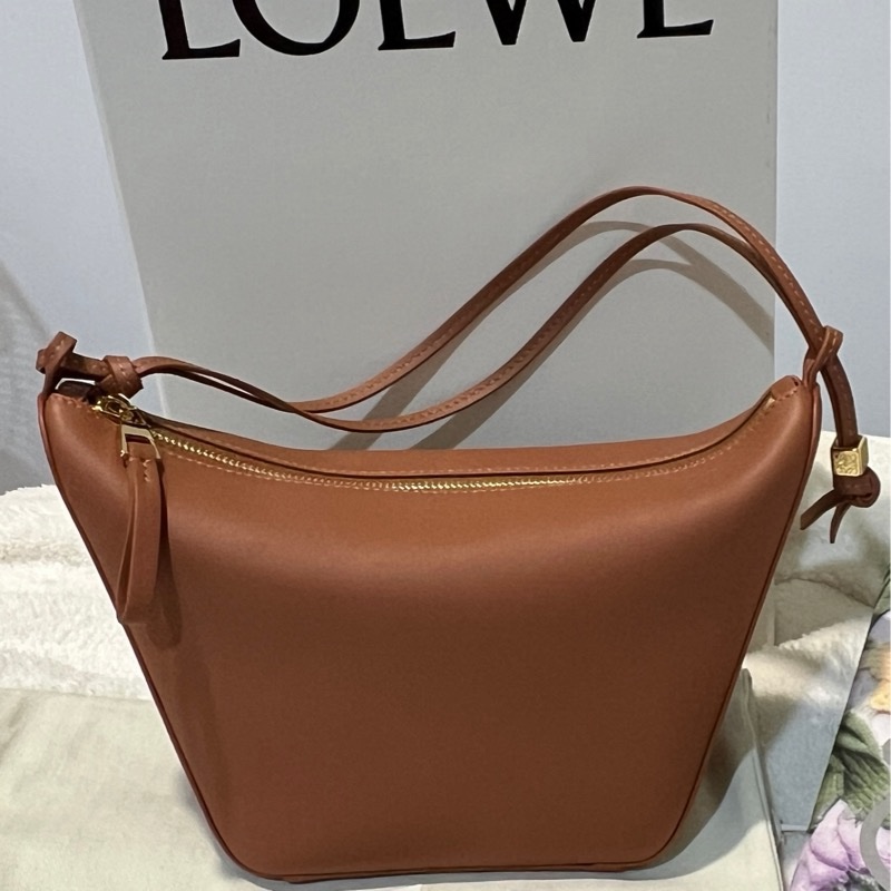Loewe hammock hobo 焦糖色-6