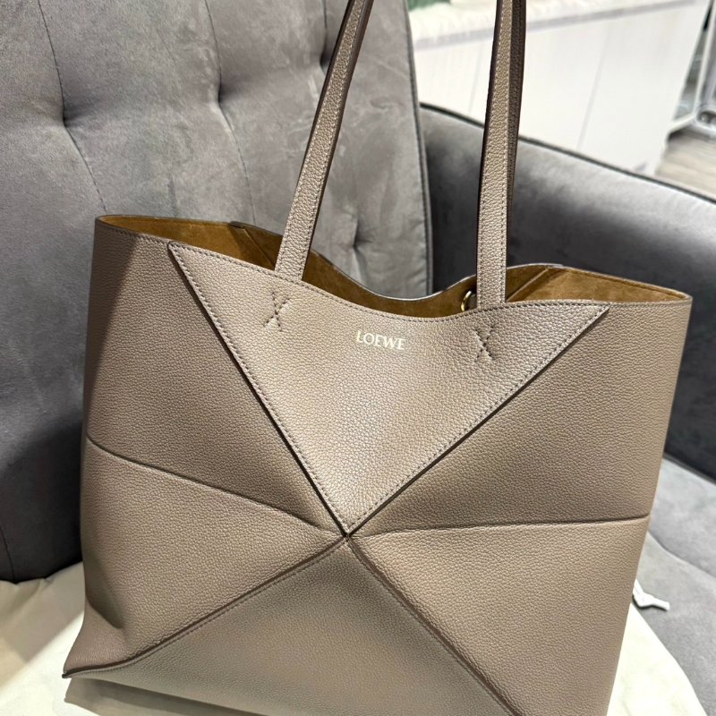 Loewe 中型橫向折疊托特包-0